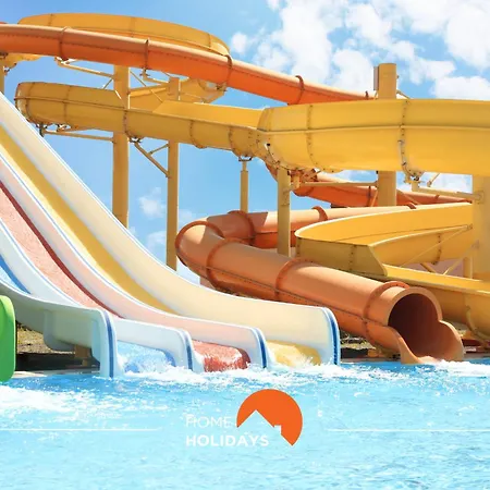 #003 By Holidays 別荘